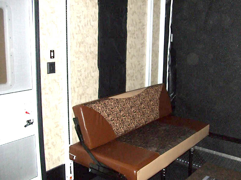 Wolf Pack Toy Hauler 306WP picture 306WP_14.jpg