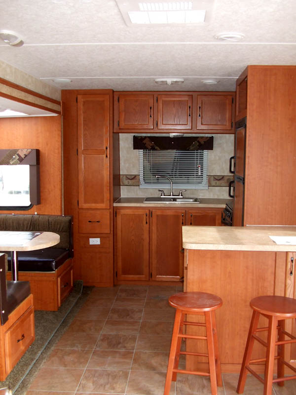 Cherokee 30F picture 30F_02.jpg