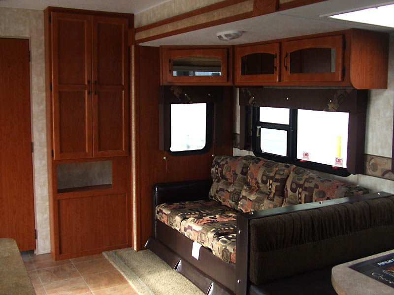 Cherokee 30F picture 30F_03.jpg