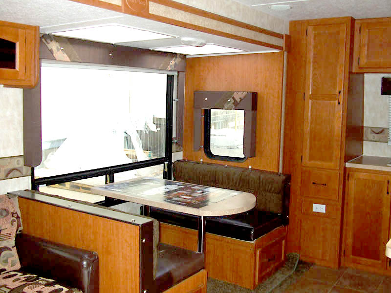 Cherokee 30F picture 30F_05.jpg
